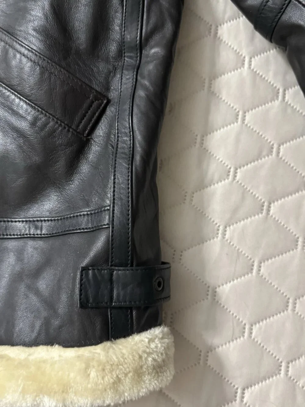 TLC Fashion **note zipper